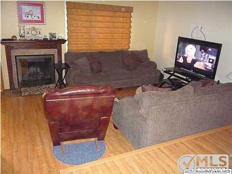 4th image of 304 Cutty Ct Unit 4A