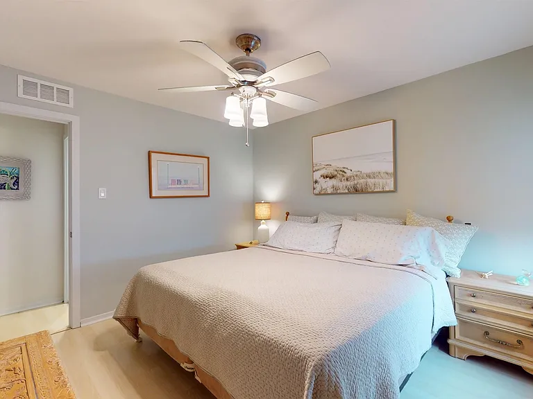 701 Bayshore Ave #701 — Photo 42