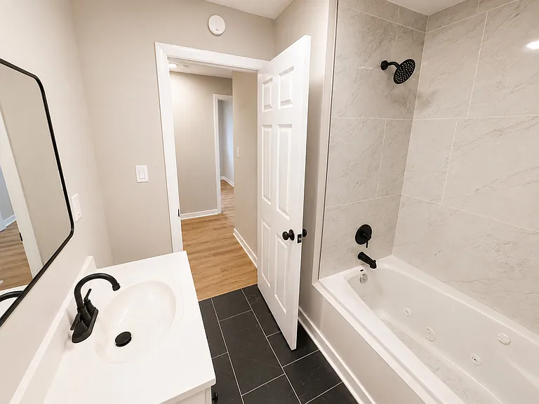 14603 S Avalon Ave — Photo 9