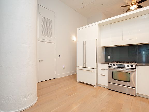 5th image of 50 Dey St #33N