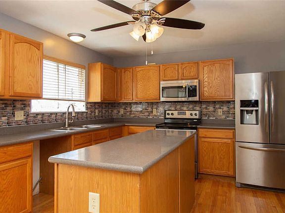 4th image of 9549 Wilson Bridge Dr