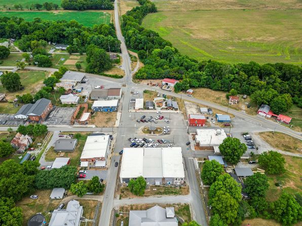 205 Town St, Petersburg, TN 37144