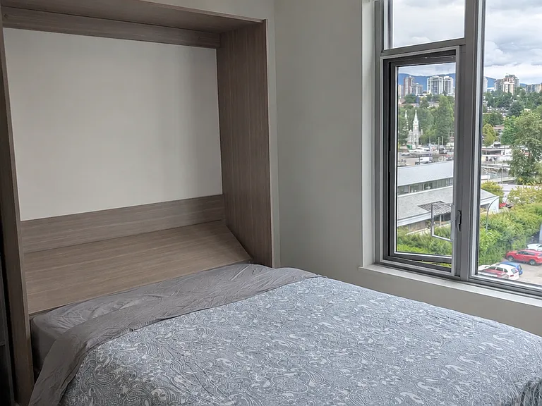second bedroom murphy bed