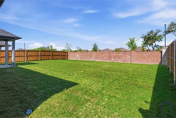 637 Sierra Rdg — Photo 23
