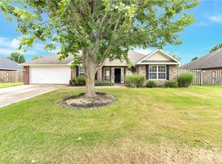 1412 Charles St, Pea Ridge, AR 72751