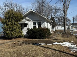 207 6th St NW, Montgomery, MN 56069