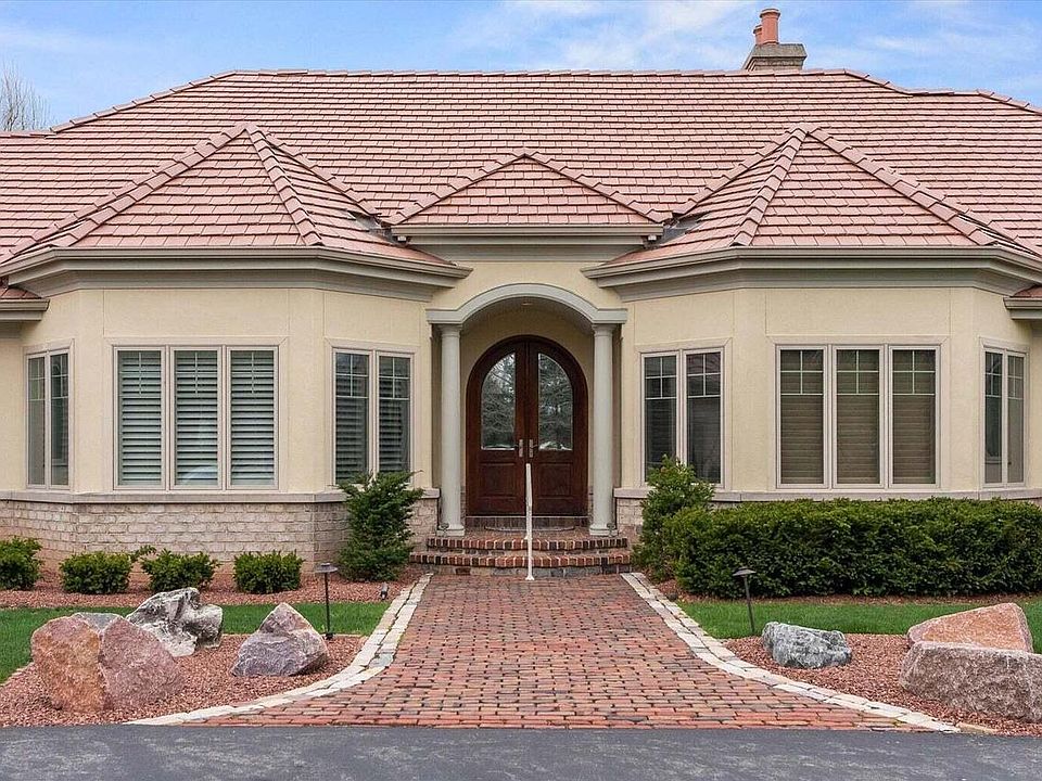 1st image of 11249 North Justin DRIVE