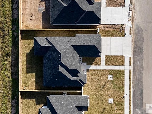 3rd image of 334 Alazan Ln
