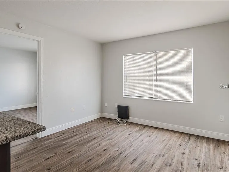9013 Westchester Cir #29 — Photo 4