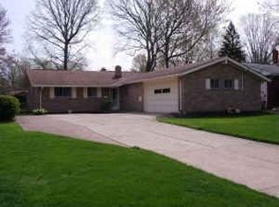 5191 Berkshire Dr, North Olmsted, OH