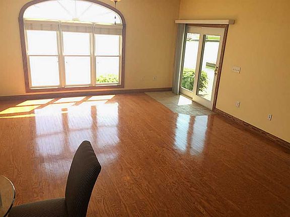 5th image of 1700 E Market St Suite 703