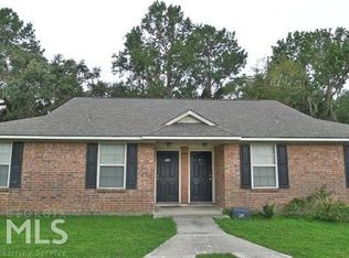 422 Admirals Walk Dr, Saint Marys, GA 31558
