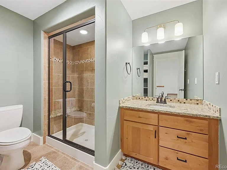 803 S Clarkson St — Photo 19