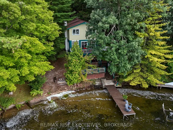 638 Derbyshire Point Ln, Athens, ON K0E 1B0