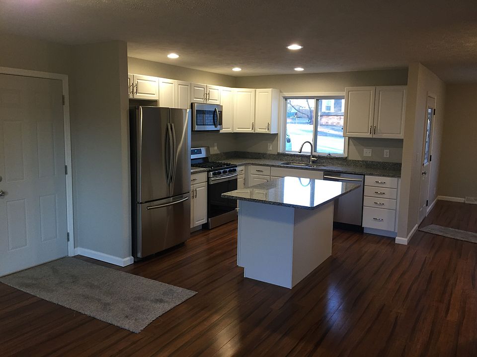 1st image of 3715 Basswood Ct