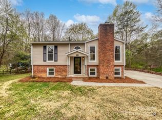 1873 Oak Hollow Rd, Gastonia, NC 28054
