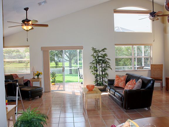 4th image of 2941 Oak Park Cir