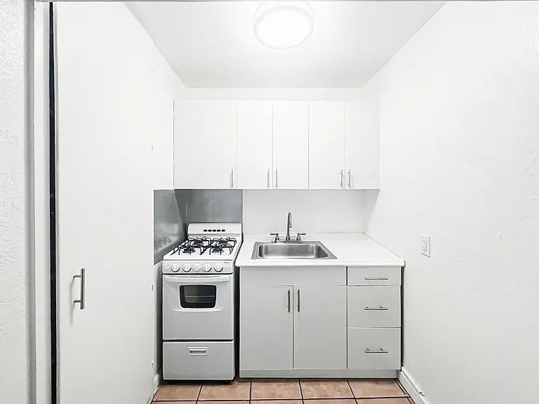 2417 E Campbell Ave #5A — Photo 8