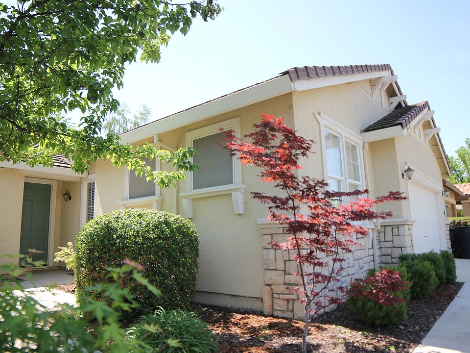 1st image of 2556 McCloud Way