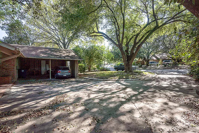 9104 Quail Creek Dr #B — Photo 27