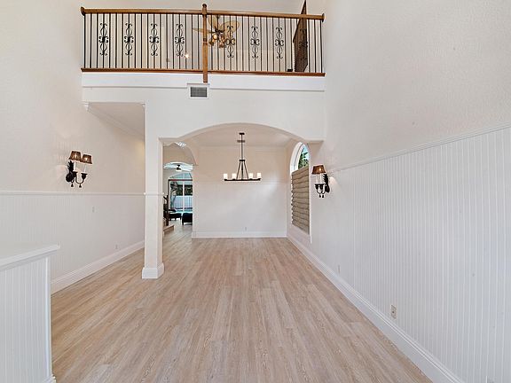 4th image of 5040 Sancerre Cir