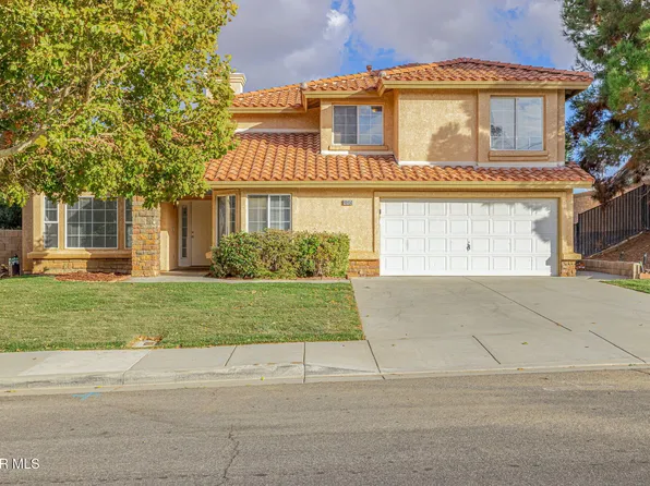 40450 Fieldcrest Ln, Palmdale, CA 93551