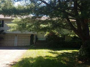 30 Filley St, Bloomfield, CT 06002