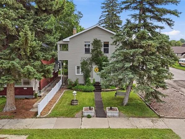 1001 4th AVENUE NE, Moose Jaw, SK S6H 1H9