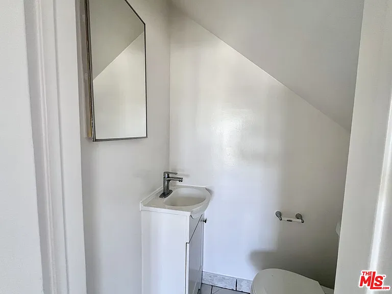254 E Lanzit Ave #1 — Photo 10