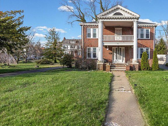 3rd image of 218 Sanhican Dr