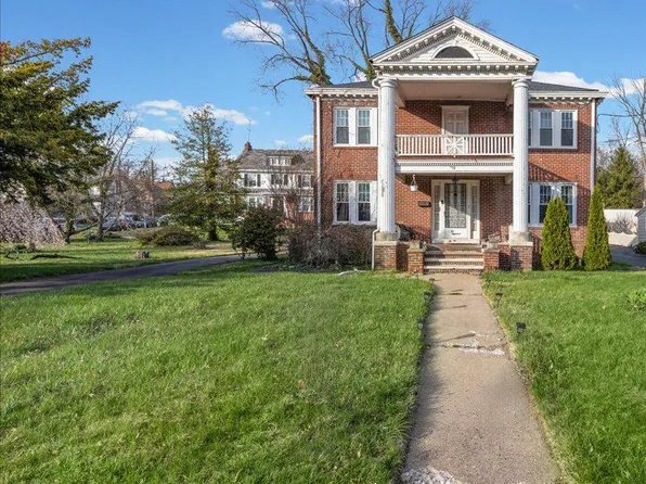 218 Sanhican Dr, Trenton, NJ 08618