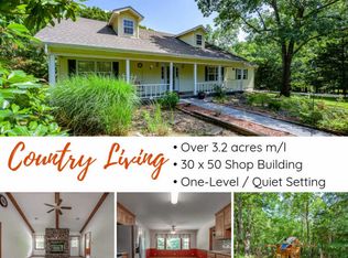 413 Whispering Oaks Dr, Galena, MO 65656