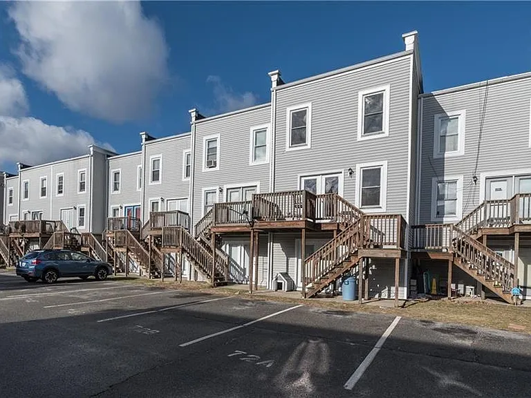 84 Tell St #6A — Photo 15