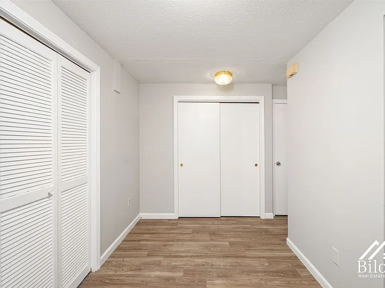 242 Waterman Avenue — Photo 12