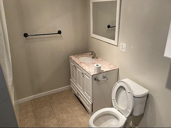 4th image of 8 Pleasant St #B