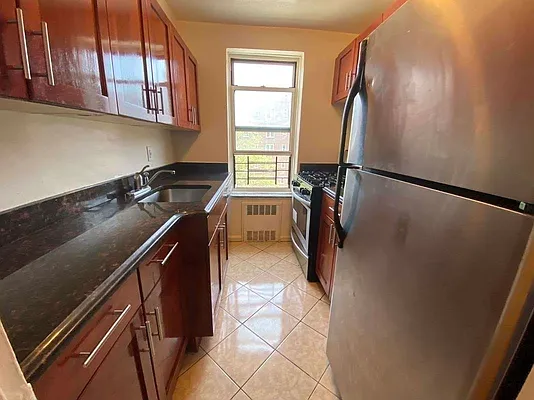 Rented by Contact Realty | media 6