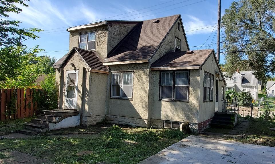 1st image of 110 3rd St S