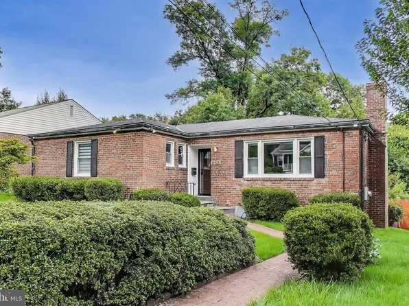 8915 Whitney St, Silver Spring, MD 20901