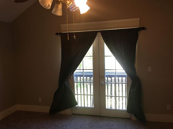 5th image of 614 N Shady Ln