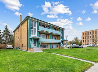 3867 Bathurst St, Toronto, ON M3H3N4