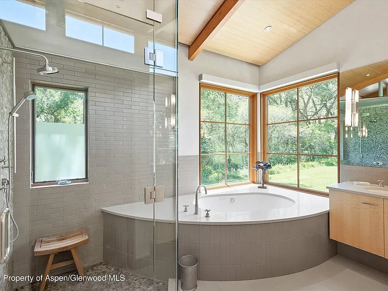 2556 Lower River Rd — Photo 20