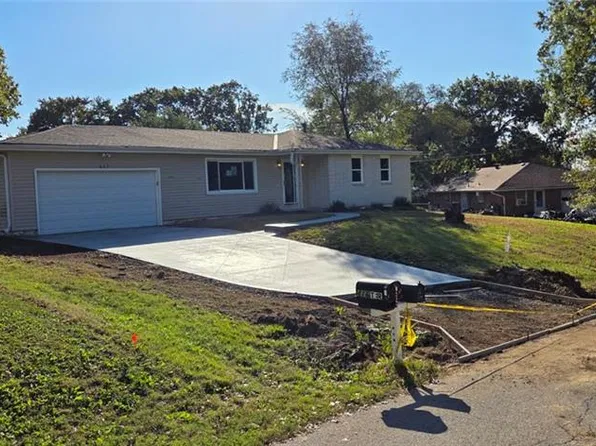 417 S 76th Ter, Kansas City, KS 66111