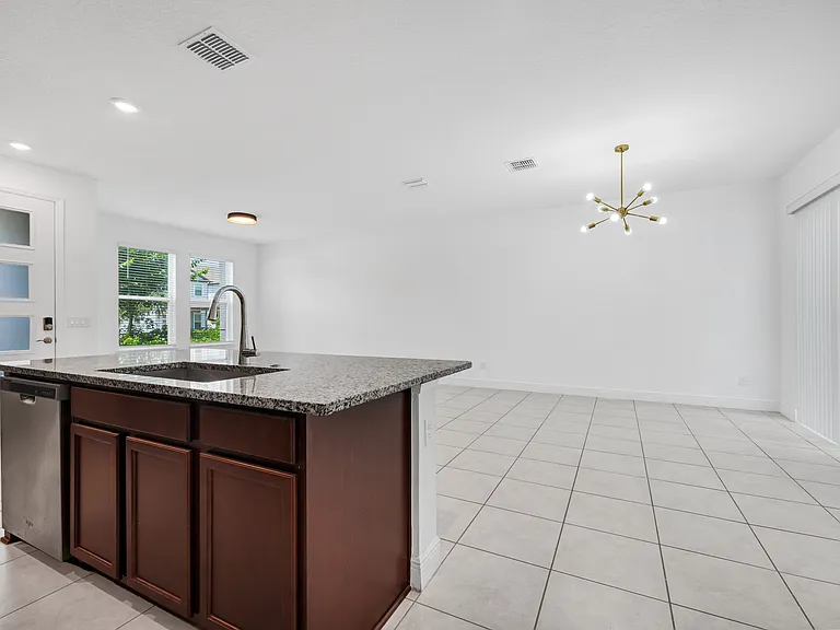 7381 Alpine Butterfly Ln — Photo 17