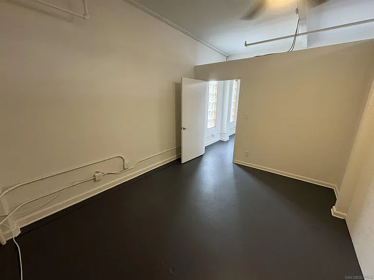 1920 Hancock St #1928 — Photo 11