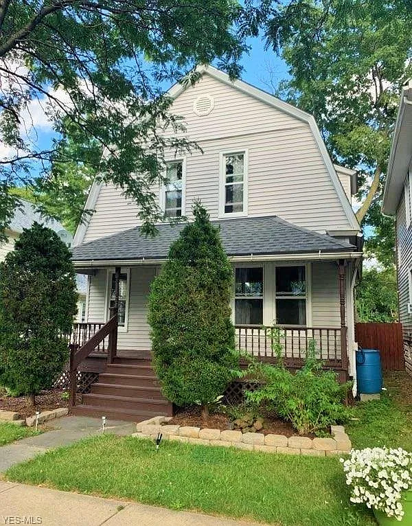 1449 Hopkins Ave photo 1