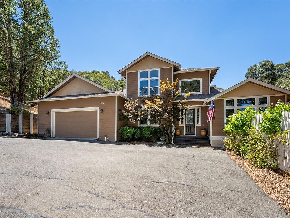 1st image of 560 Saratoga Ct