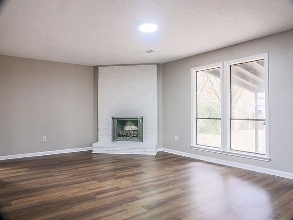 2nd image of 4505 Villawood Dr