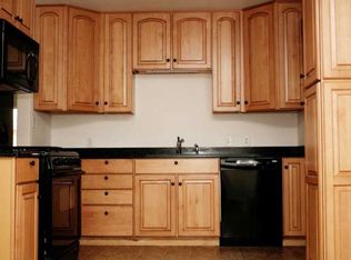 535 Dennis Dr, Clovis, CA 93612