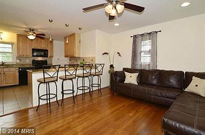 5th image of 10202 Sager Ave