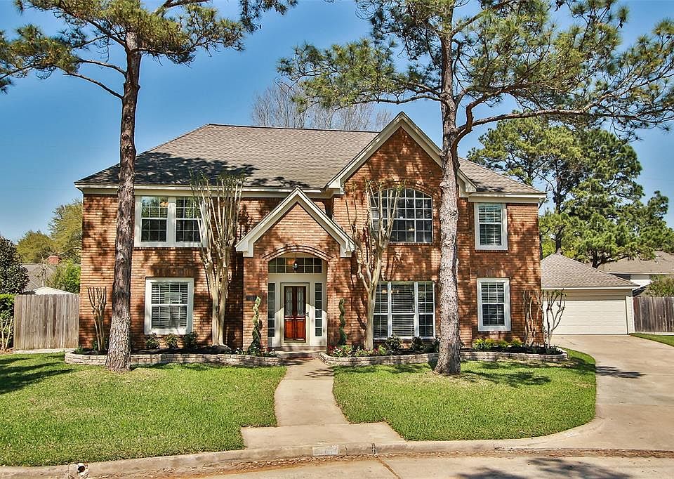 1st image of 7414 Knoll Cliff Ct